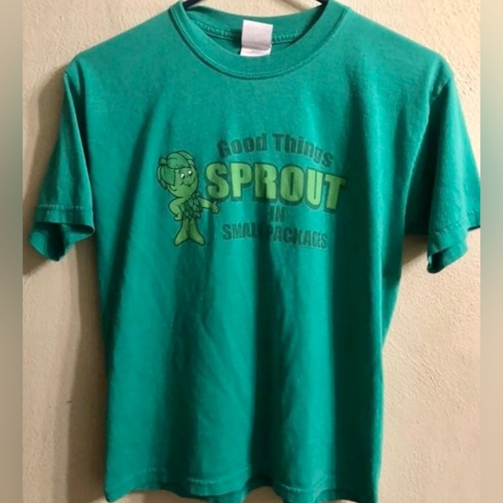 Vintage Green Sprout Tee Shirt “Good Things Sprout in Small Packages” Sz YL
